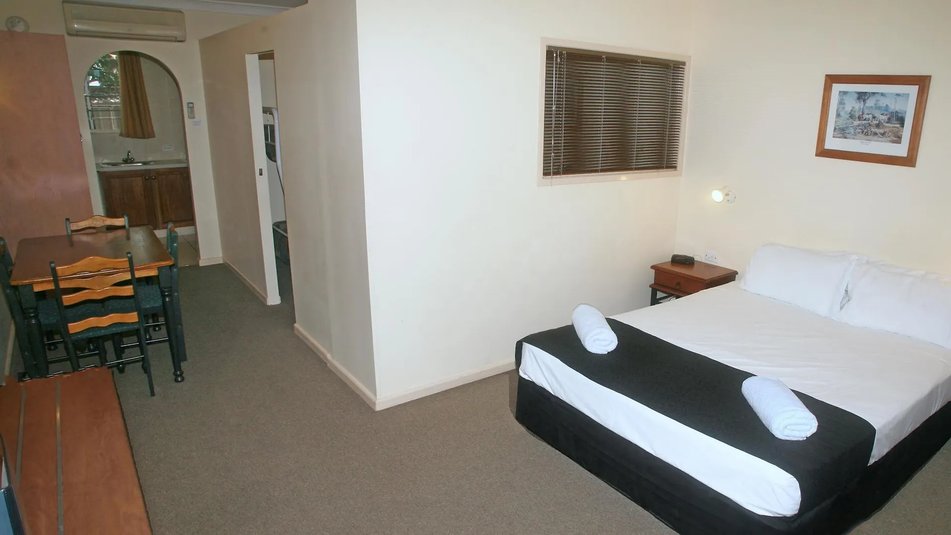 Tower Court Motel - Adults Only Haven Hervey Bay