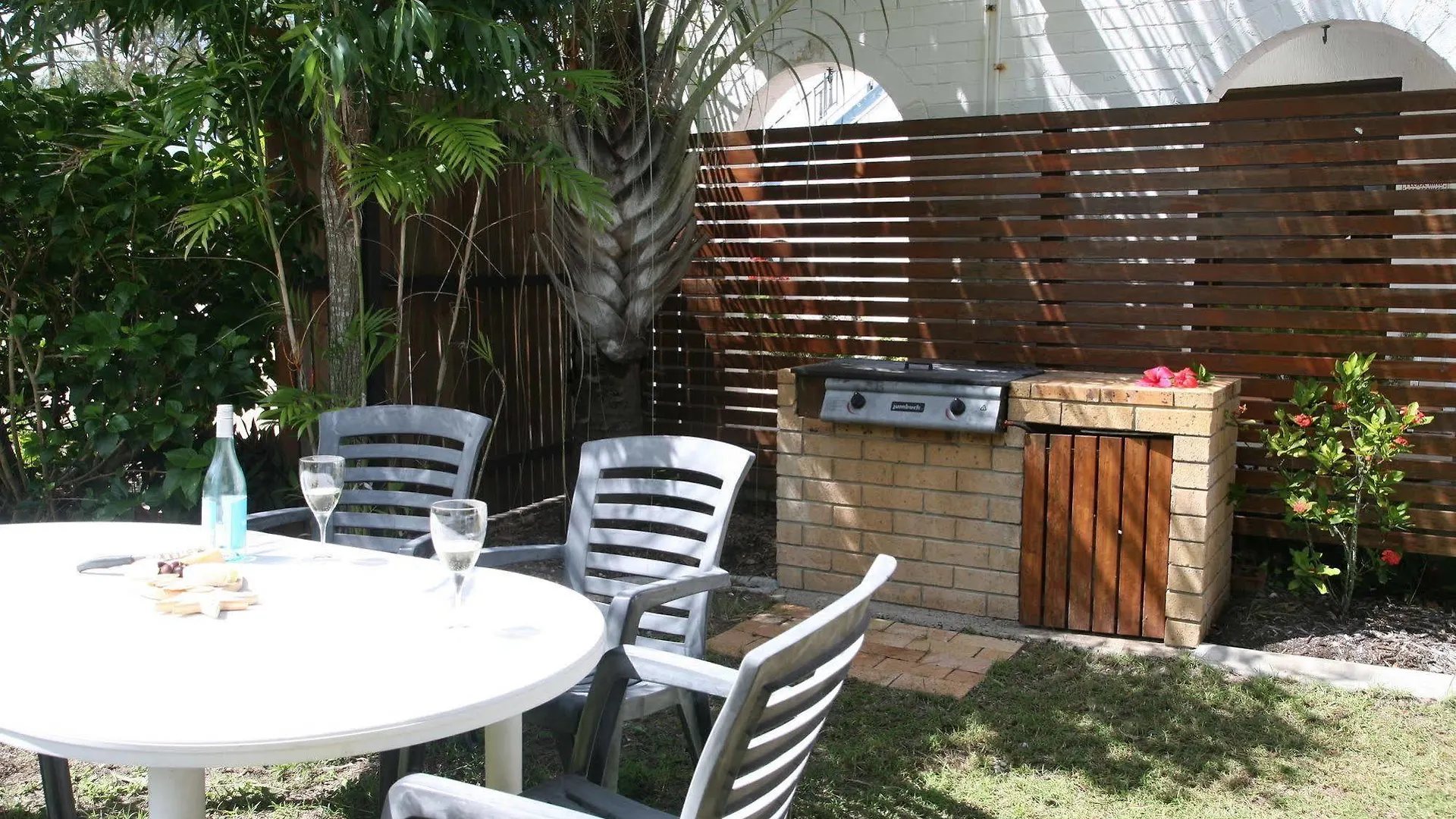 ***  Tower Court Motel - Adults Only Haven Hervey Bay Australia